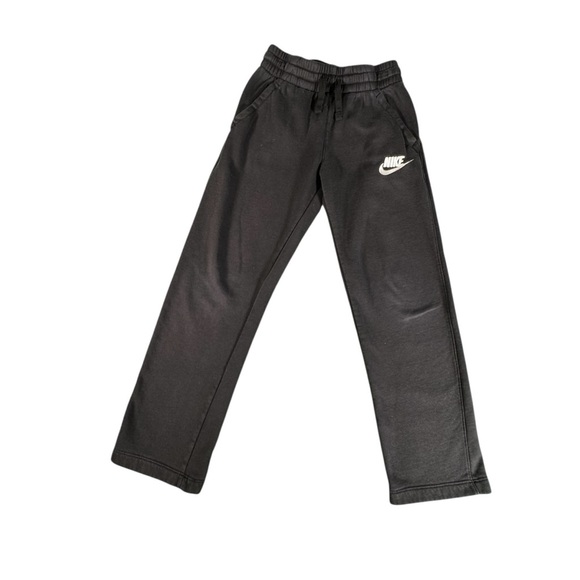 Nike Boys M Lot 4pc Dri-FIT T-Shirts Pants Athletic Elite Logo Swoosh Bundle - Picture 2 of 14